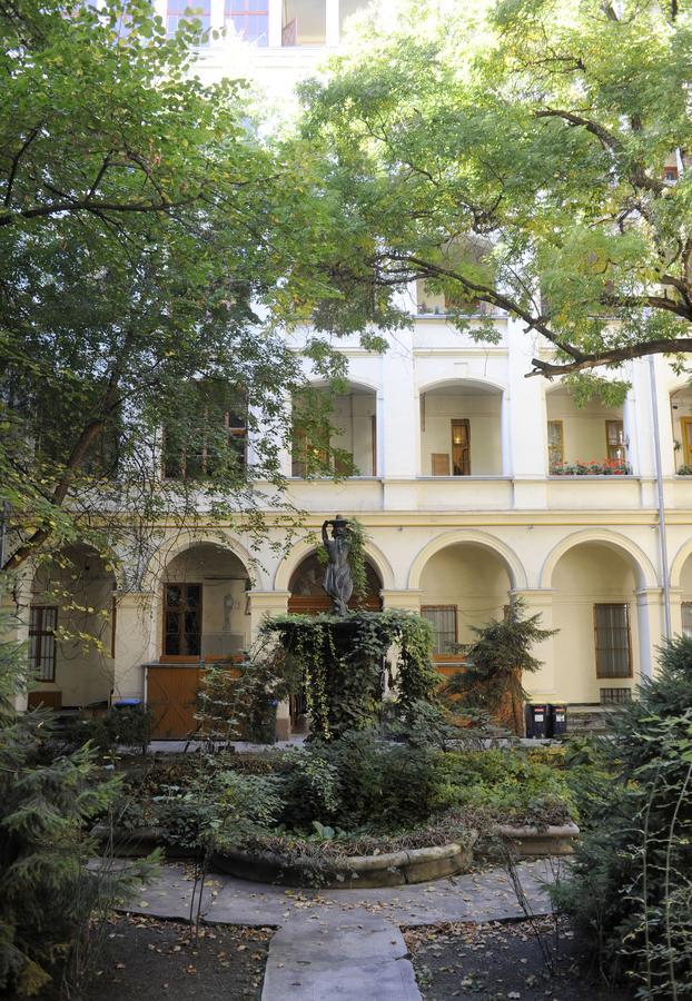 Opera Superior Liszt Ferenc Ter Apartment Budapest Bagian luar foto