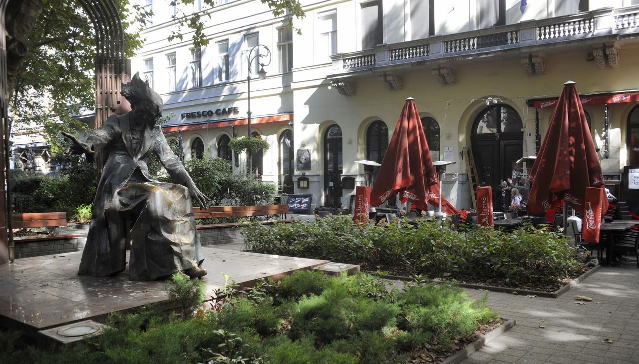 Opera Superior Liszt Ferenc Ter Apartment Budapest Bagian luar foto