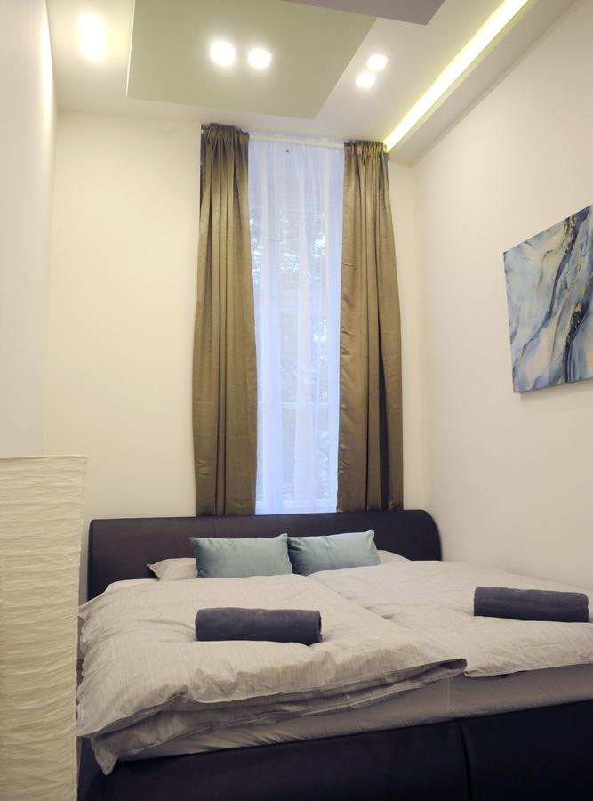 Opera Superior Liszt Ferenc Ter Apartment Budapest Bagian luar foto